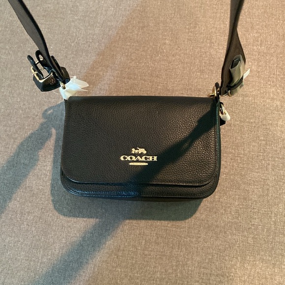 NWT Black Coach Messenger Black pebble leather with signature dark brown strap. - Picture 12 of 15